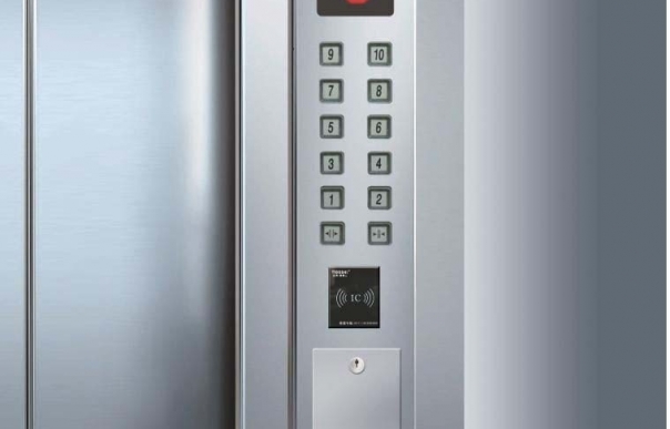 電梯刷卡控制系統